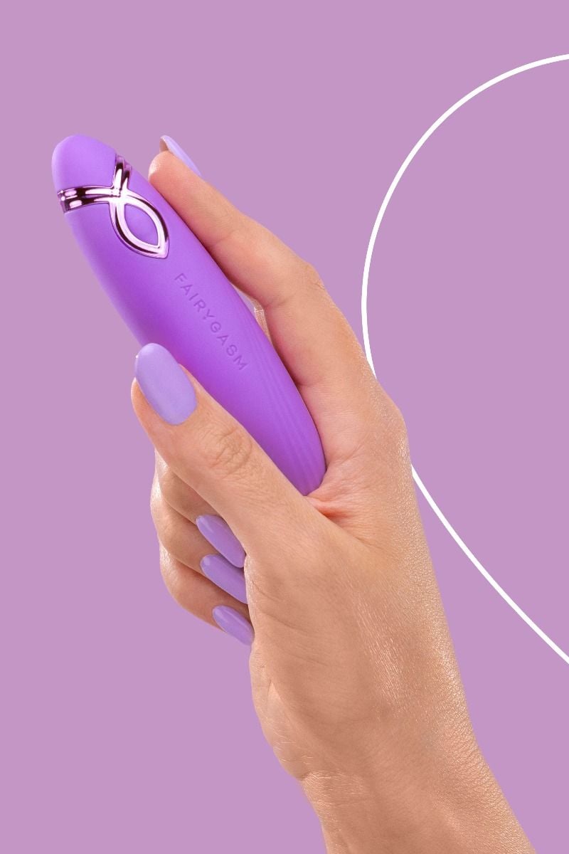 Fialový cestovný vibrátor PleasureArrow 11.5cm