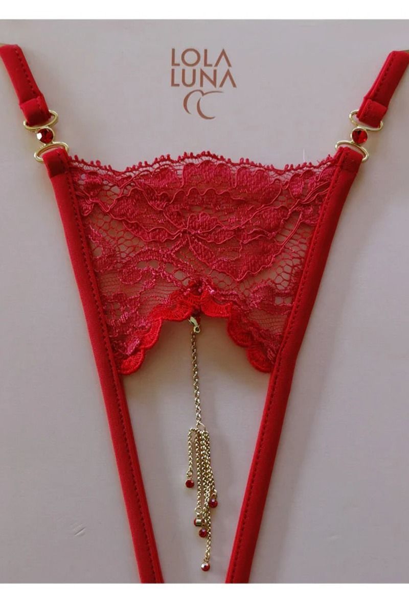 Červené crotchless tangá s príveskom Carmen